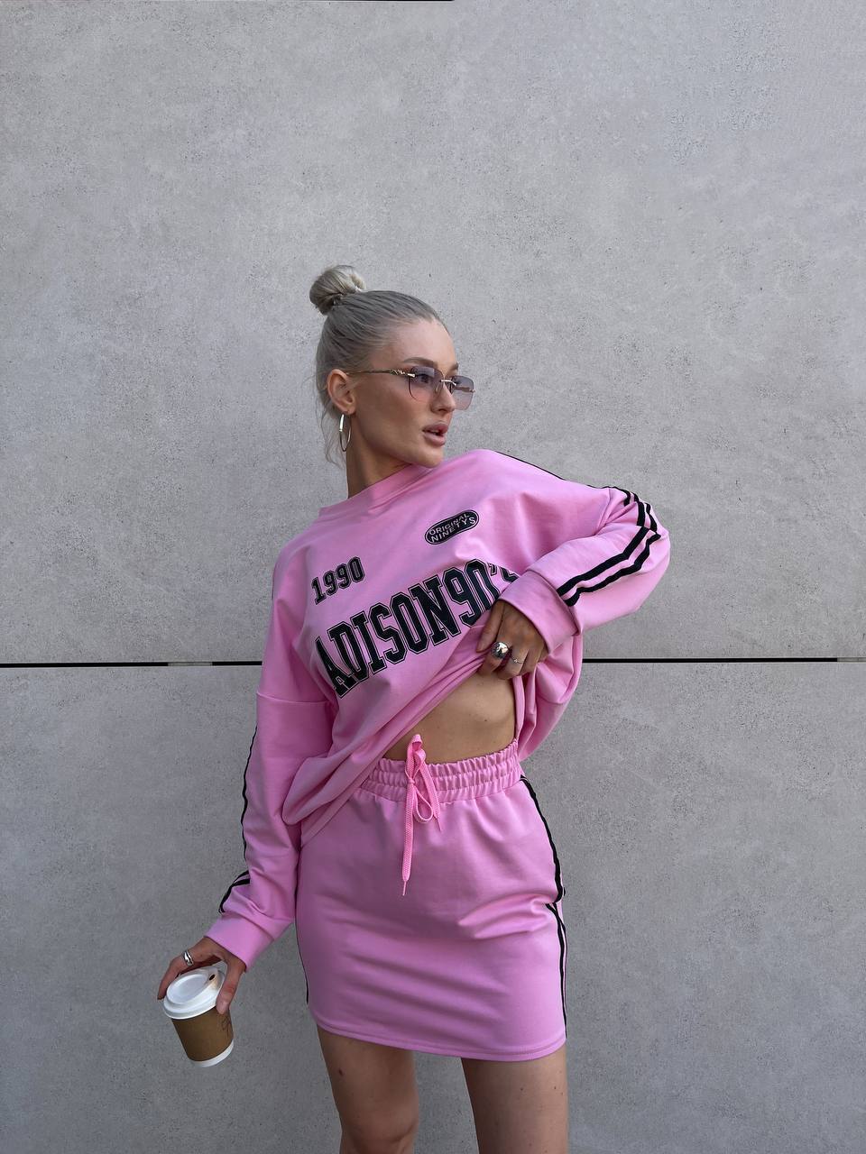 Kvinnors sportklänning i sweatshirtsstil med dragsko och lång ärm-Eva Jonsson
