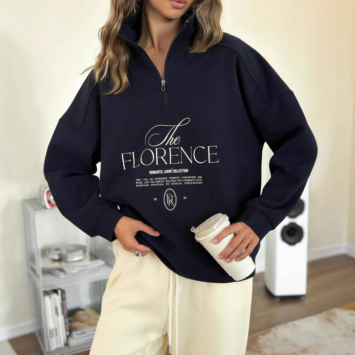 Kvinnors statementsweater med hög krage och praktisk dragkedja Mirla-Eva Jonsson