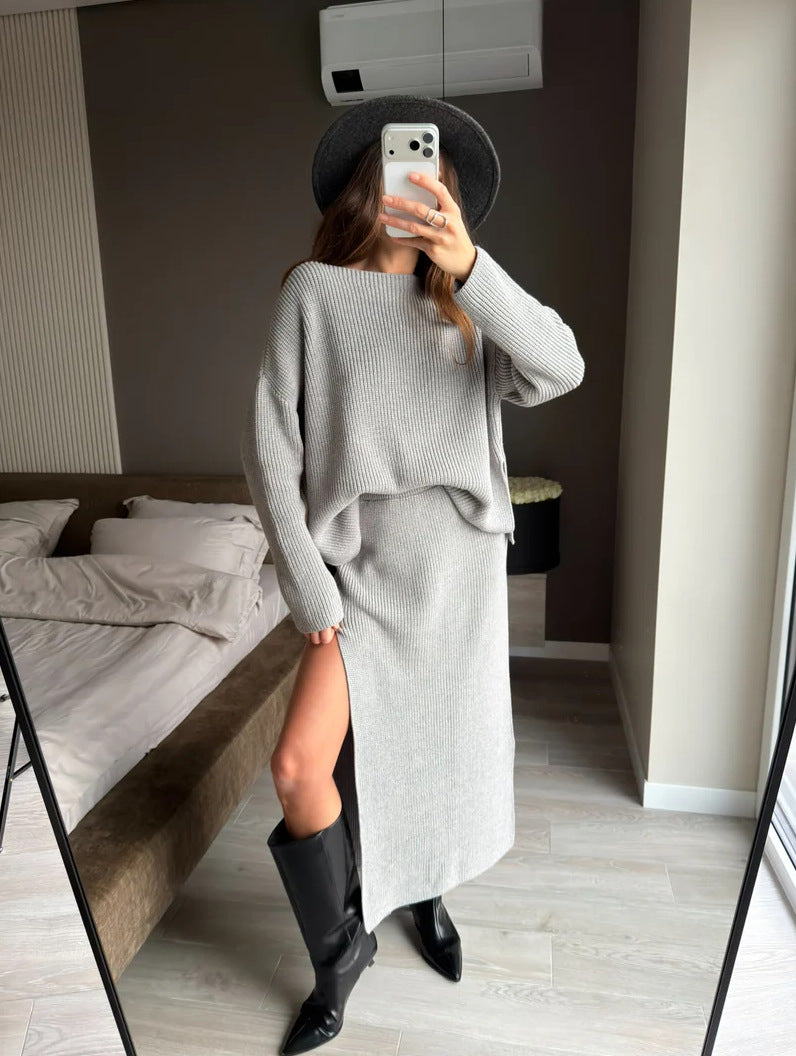 Kvinnors stickad klänning och oversized tröjset Mirla-Eva Jonsson