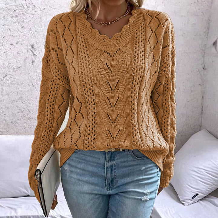 Kvinnors stickad pullover med raffinerade meshstrukturer och V-hals Mirla-Eva Jonsson