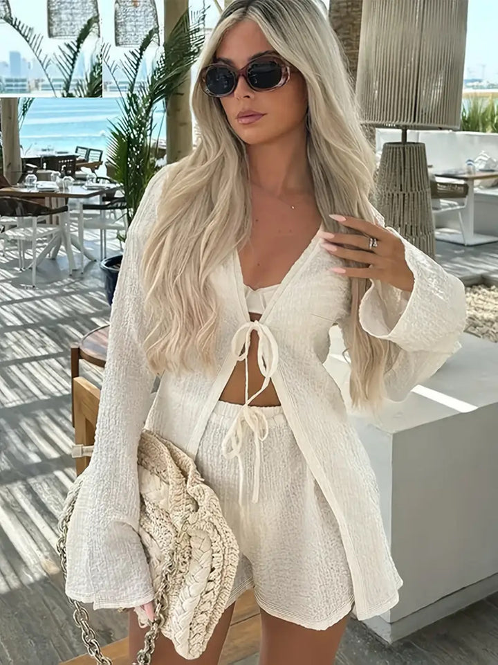 Kvinnors stickad set med avslappnade shorts och hel-längd blixtlås Mirla-Eva Jonsson