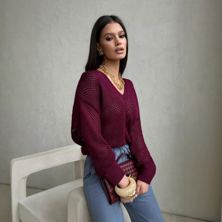 Kvinnors stickad tröja med luftig struktur och V-hals Mirla-Eva Jonsson