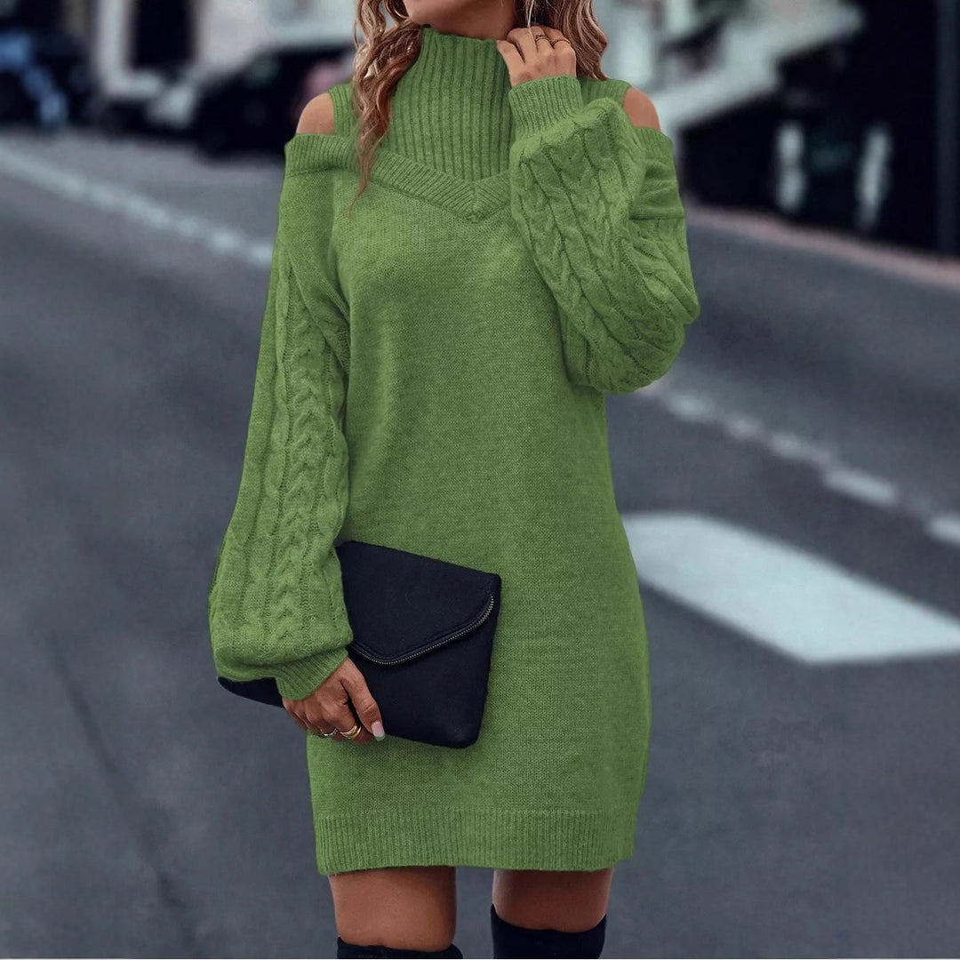 Kvinnors stickade klänning med asymmetrisk off-shoulder design och voluminösa ärmar Mirla-Eva Jonsson