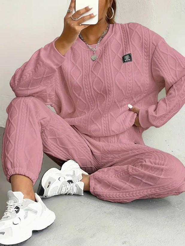 Kvinnors stickade kostym med texturerad design och bekväm passform Mirla-Eva Jonsson