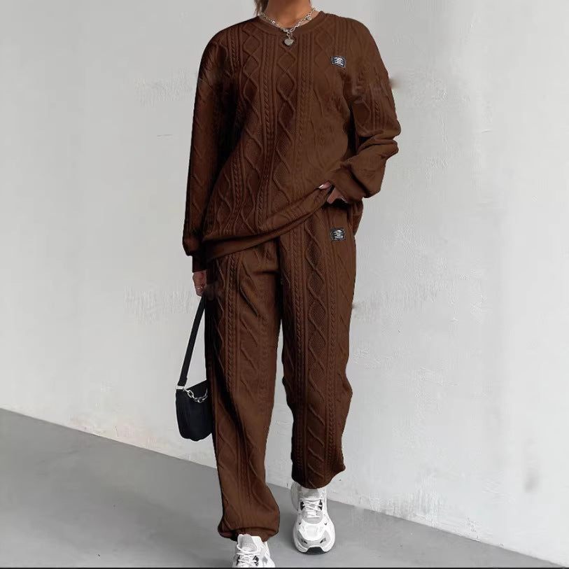 Kvinnors stickade kostym med texturerad design och bekväm passform Mirla-Eva Jonsson