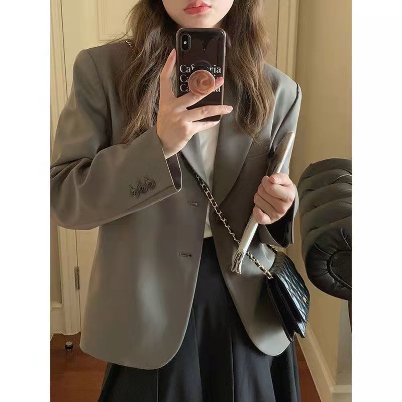 Kvinnors stiliga blazer med elegant snitt Mirla-Eva Jonsson