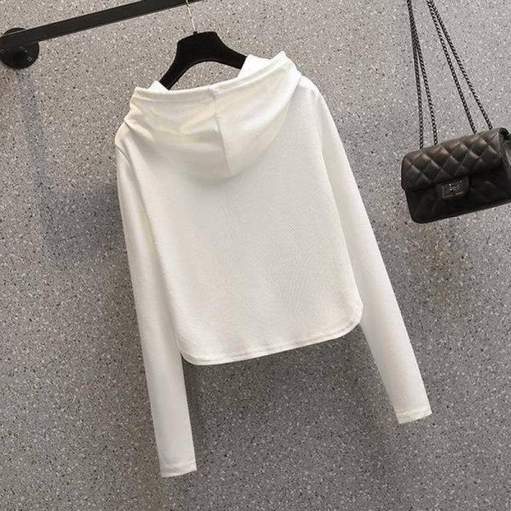 Kvinnors stiliga crop hoodie med praktisk dragkedja Mirla-Eva Jonsson