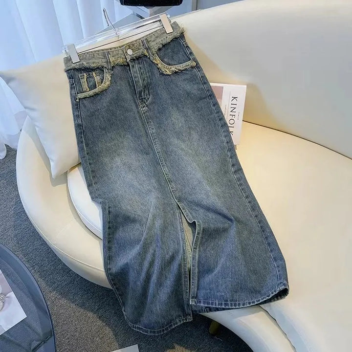 Kvinnors stiliga denim-midi kjol med framfickslits Mirla-Eva Jonsson