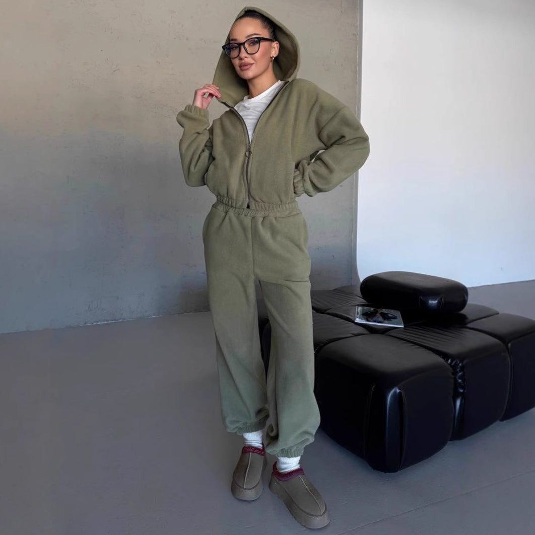 Kvinnors stiliga fleece lounge-set med kort jacka och bekväma joggers Mirla-Eva Jonsson