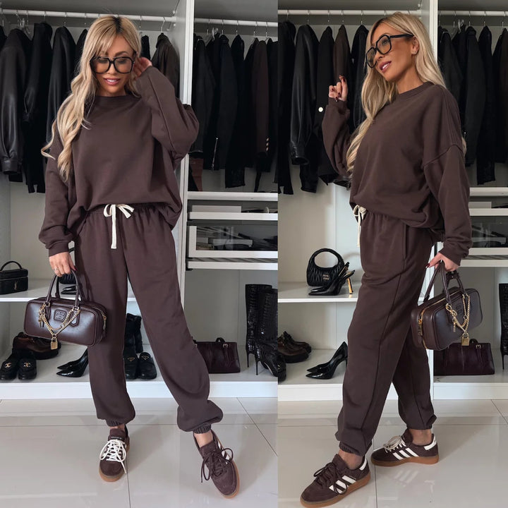Kvinnors stiliga fleeceloungewear-set med lös passform och elastisk midja Mirla-Eva Jonsson