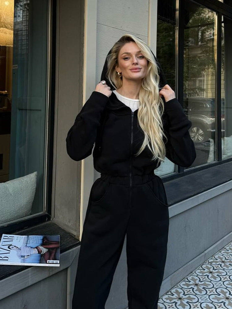 Kvinnors stiliga hoodie-set med dragkedja och fickor Mirla-Eva Jonsson