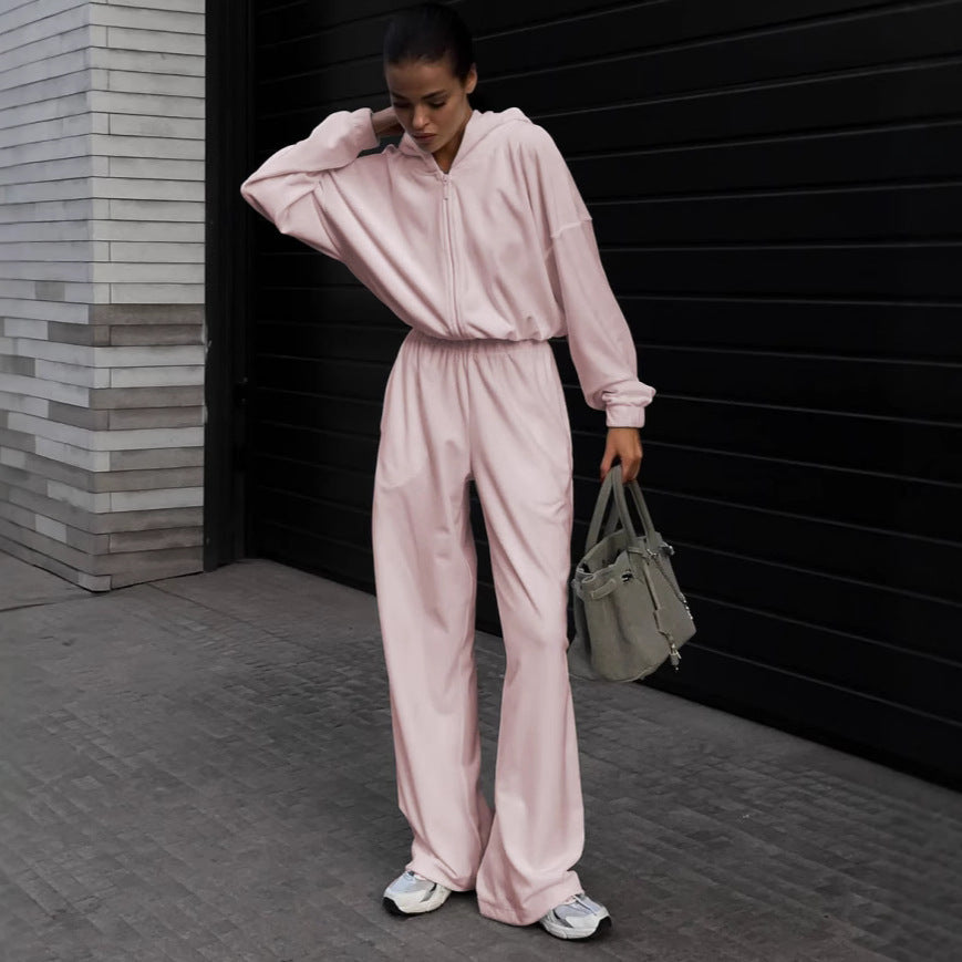 Kvinnors stiliga huvtröja jumpsuit gjord av mjukt material med bekväma muddar Mirla-Eva Jonsson