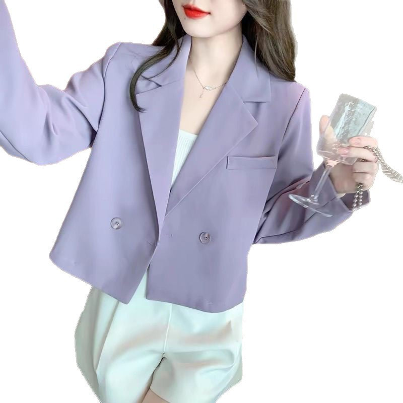 Kvinnors stiliga kort blazer med dubbel knappslå Mirla-Eva Jonsson
