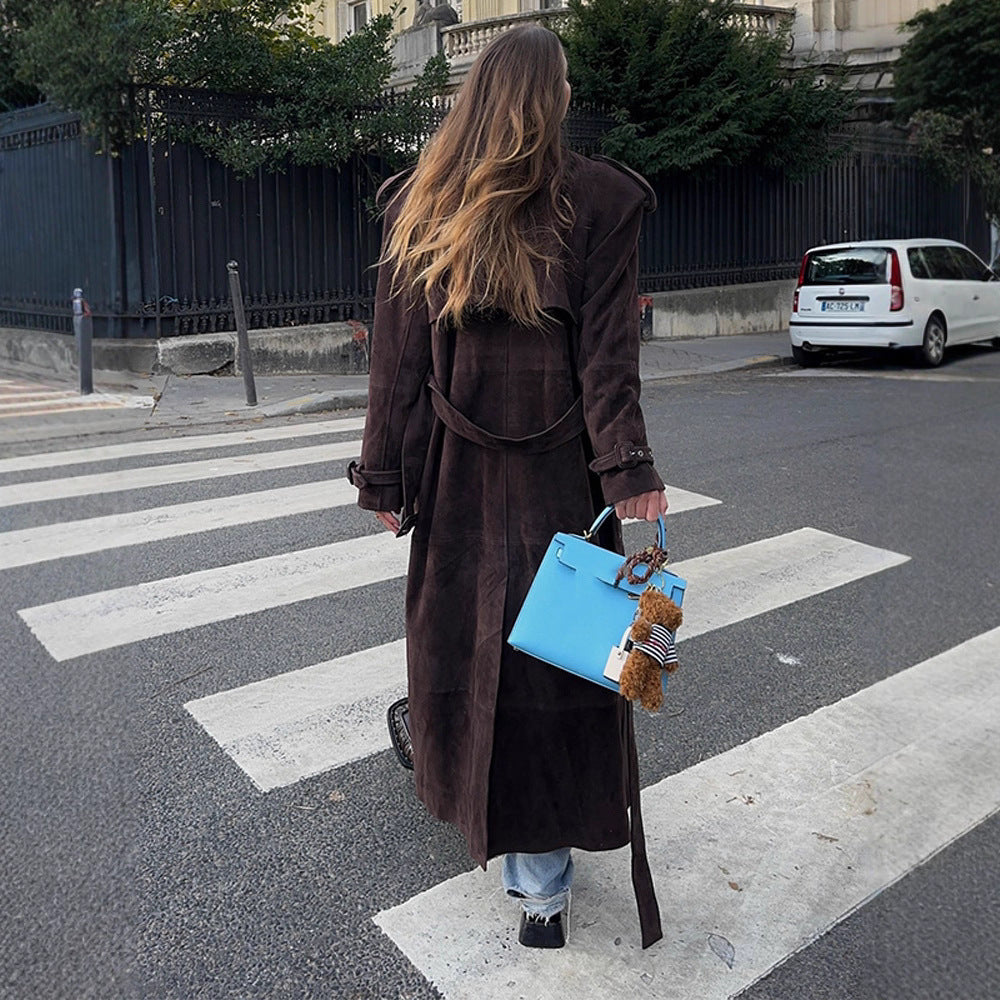 Kvinnors stiliga och bekväma långsuede trench coat Mirla-Eva Jonsson