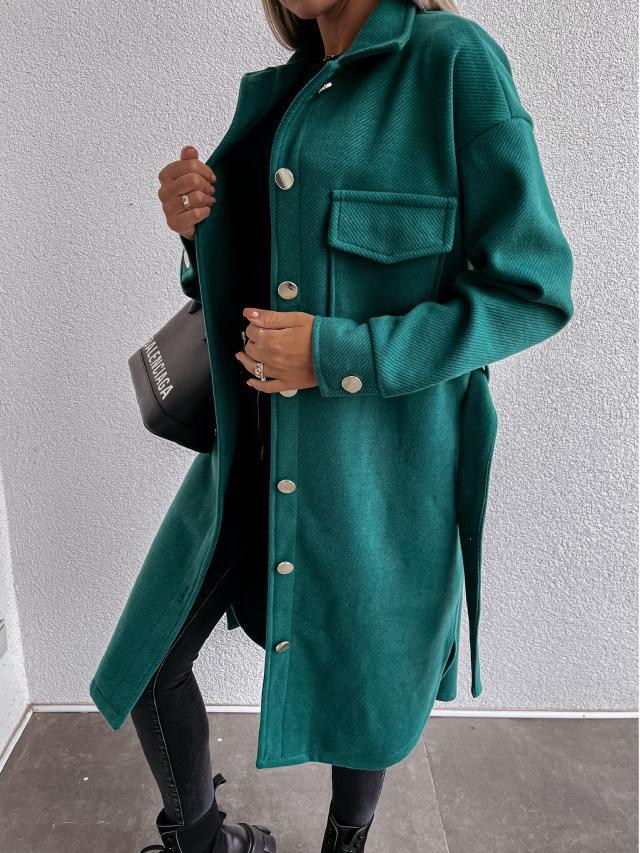 Kvinnors stiliga overshirt-jacka med praktiska fickor och tryckknap stängning Mirla-Eva Jonsson