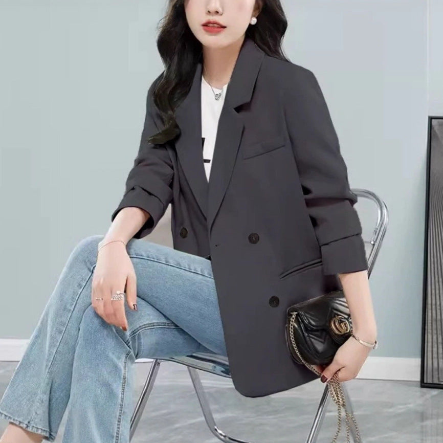 Kvinnors stiliga oversized blazer med dubbel knappslå och stiliga detaljer Mirla-Eva Jonsson