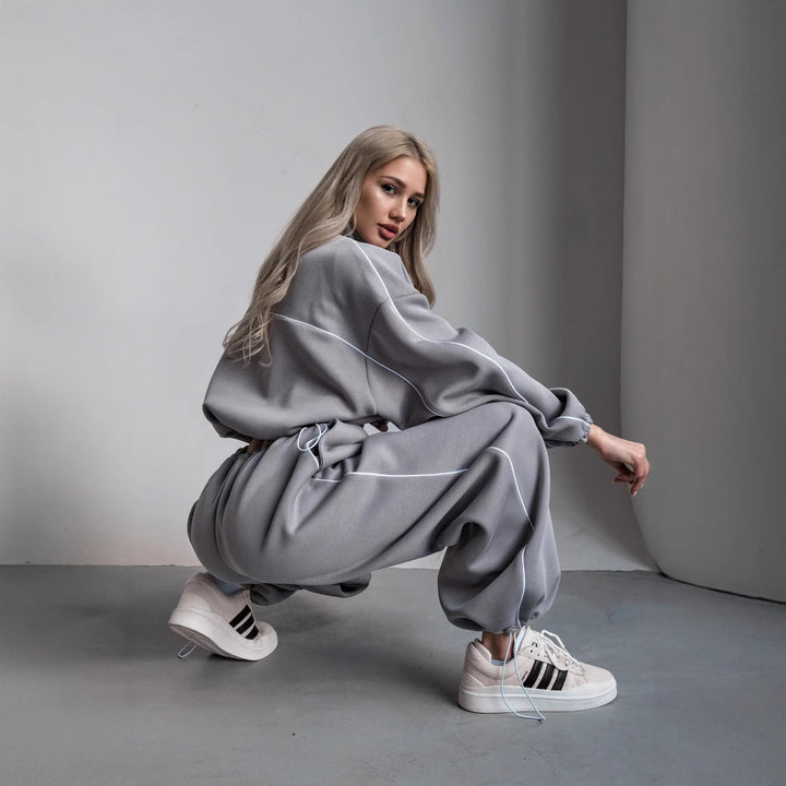 Kvinnors stiliga oversized jacka med hög krage och elastisk midja-Eva Jonsson