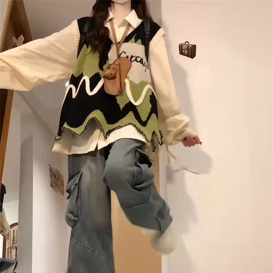 Kvinnors stiliga oversized stickad väst med mönster Mirla-Eva Jonsson