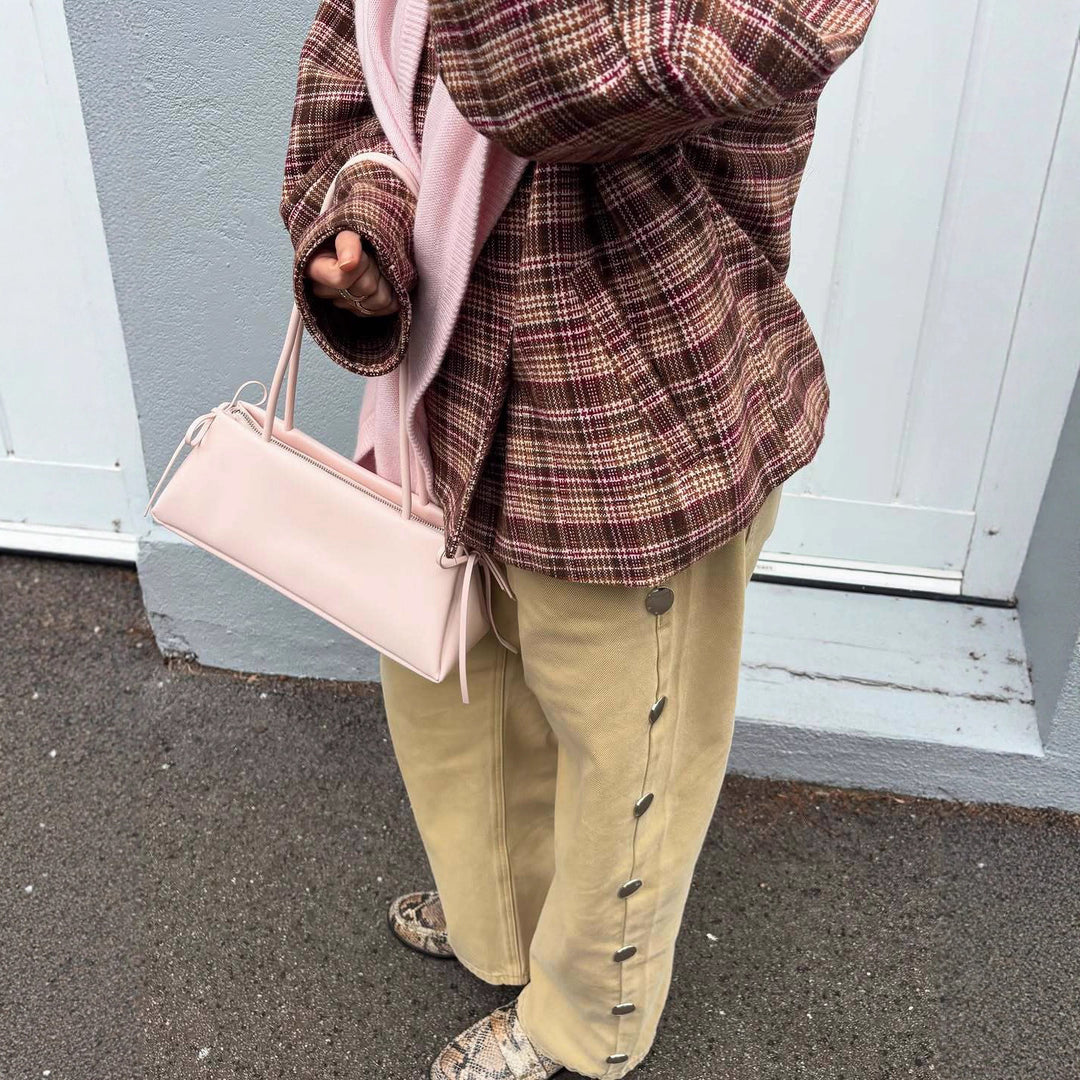 Kvinnors stiliga rutiga jacka i trendig oversized skärning Mirla-Eva Jonsson
