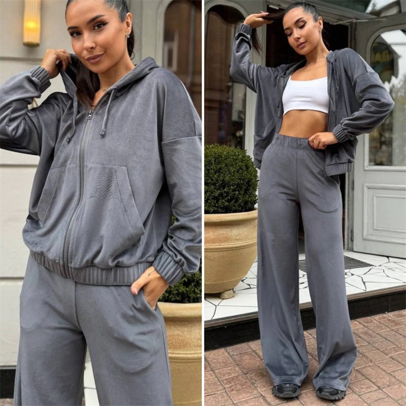 Kvinnors stiliga sportloungewear-set med mjukt, mysigt tyg och avslappnad passform Mirla-Eva Jonsson
