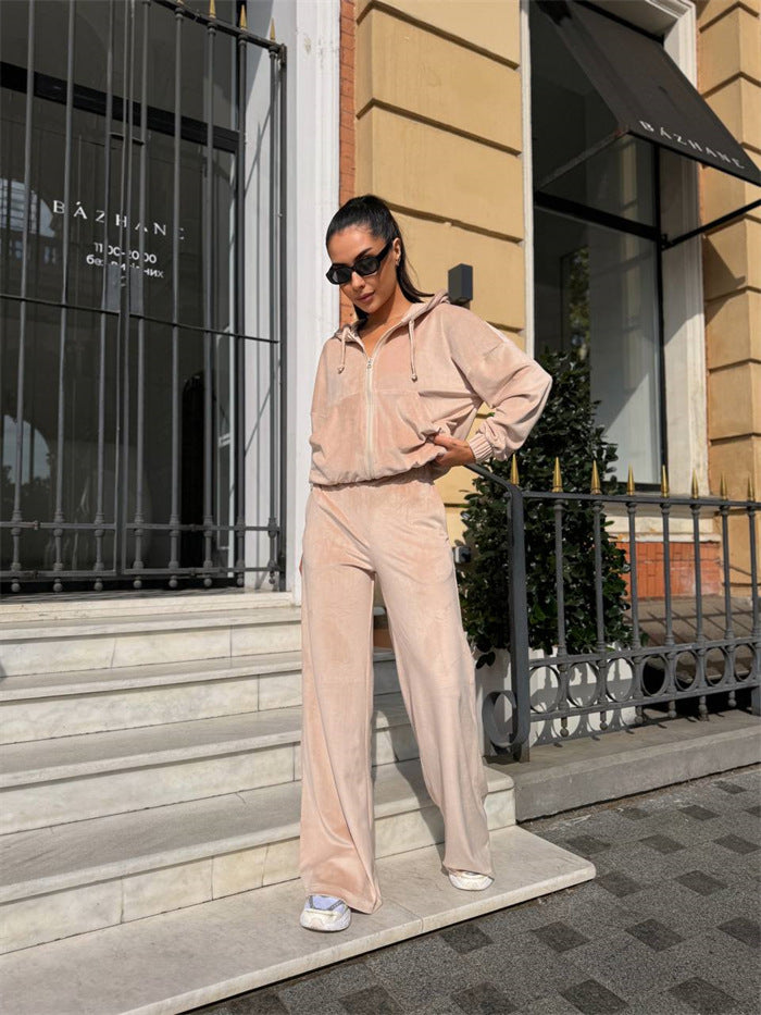 Kvinnors stiliga sportloungewear-set med mjukt, mysigt tyg och avslappnad passform Mirla-Eva Jonsson
