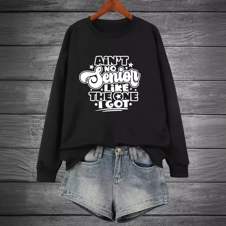Kvinnors sweatshirt med avslappnad slogan design Mirla-Eva Jonsson