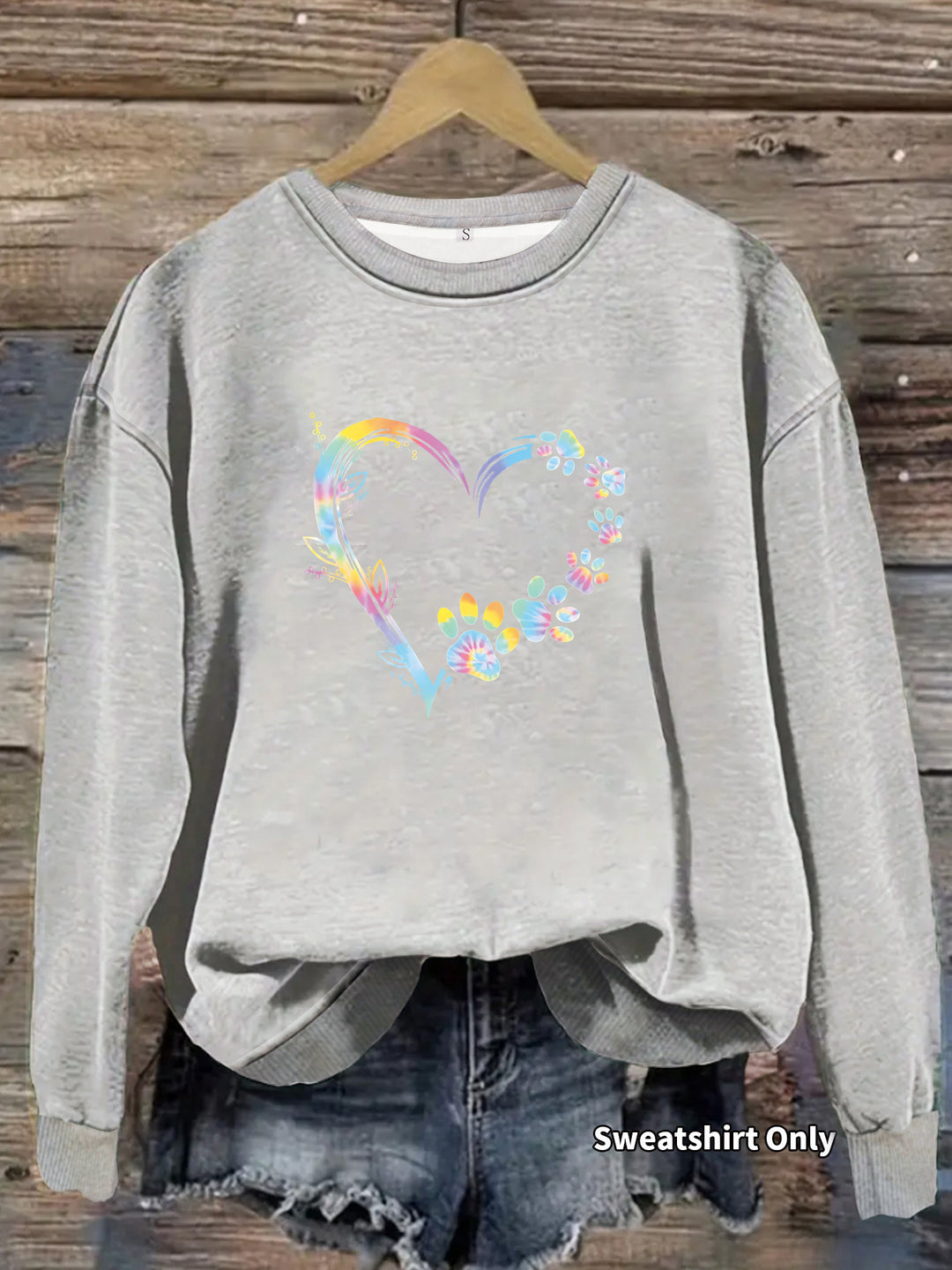Kvinnors sweatshirt med blommig hjärtdesign och bekväm passform Mirla-Eva Jonsson