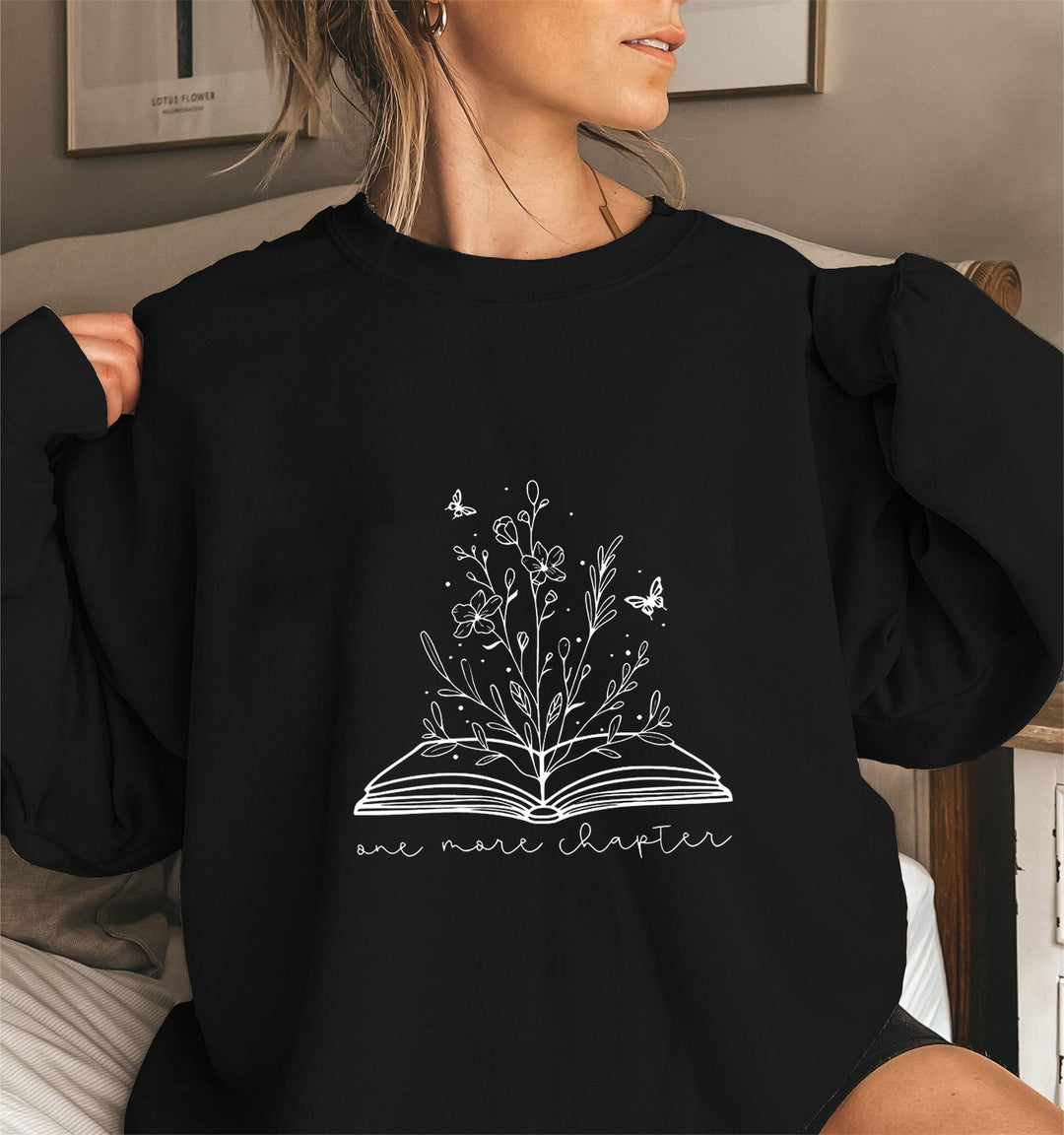 Kvinnors sweatshirt med elegant blommönster och inspirerande tryck Mirla-Eva Jonsson