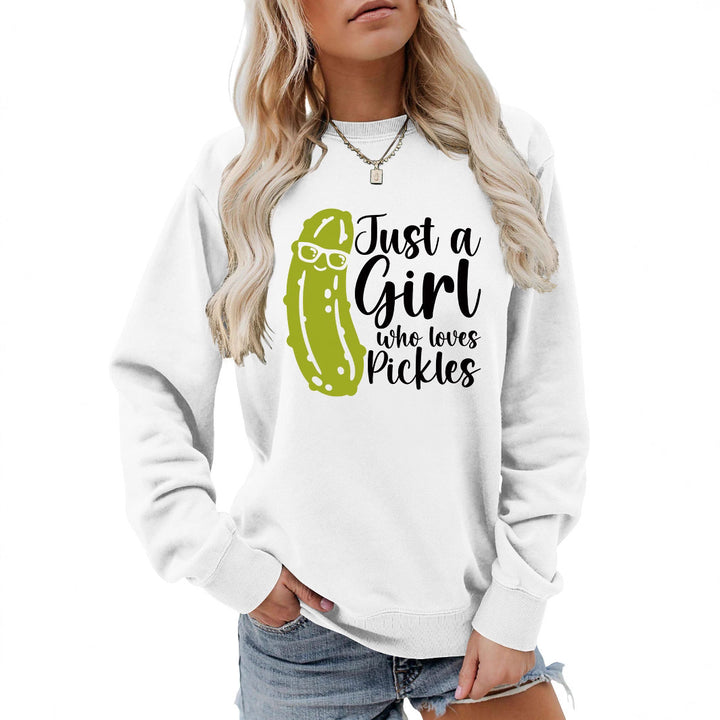 Kvinnors sweatshirt med humoristisk gurkmotiv och avslappnad passform Mirla-Eva Jonsson