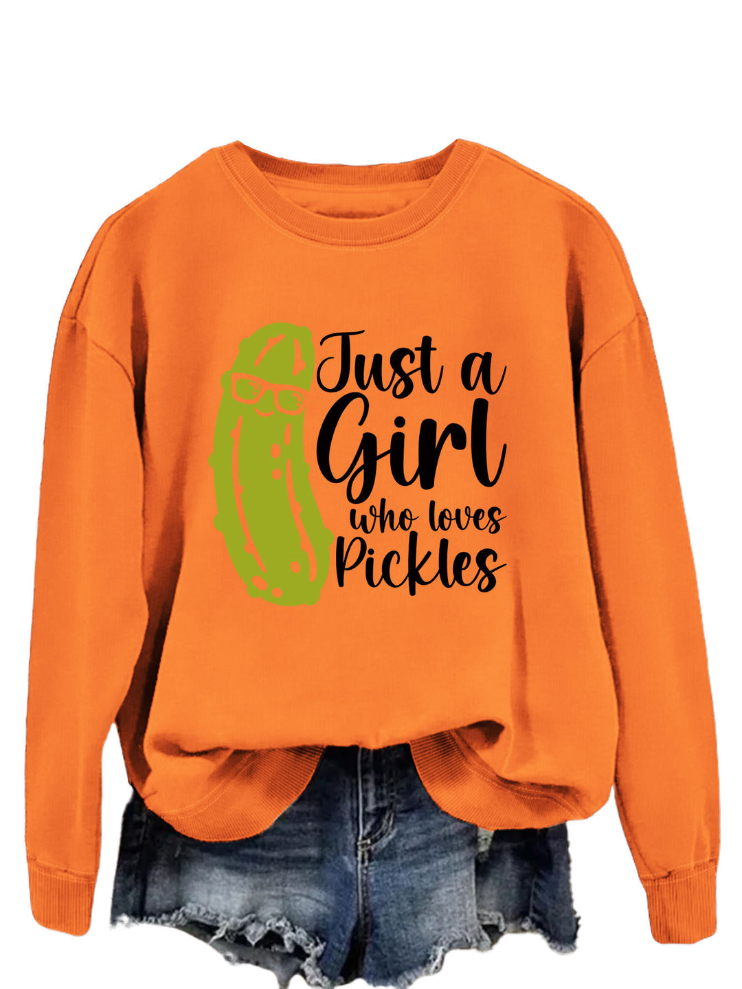 Kvinnors sweatshirt med humoristisk gurkmotiv och avslappnad passform Mirla-Eva Jonsson