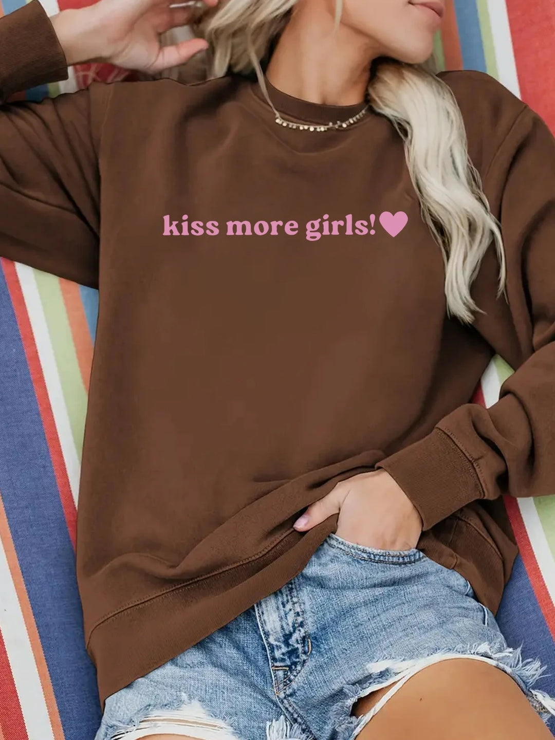 Kvinnors sweatshirt med inspirerande text och avslappnad passform Mirla-Eva Jonsson