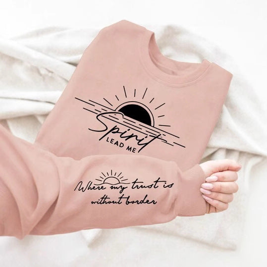 Kvinnors sweatshirt med inspirerande tryck och mjukt flödande tyg Mirla-Eva Jonsson
