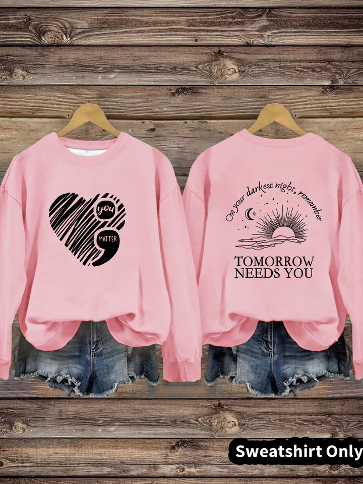 Kvinnors sweatshirt med inspirerande tryck och stort hjärtmotiv Mirla-Eva Jonsson