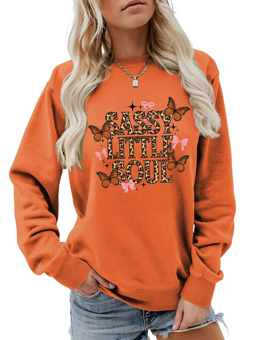 Kvinnors sweatshirt med konstnärlig fjärilsdesign Mirla-Eva Jonsson