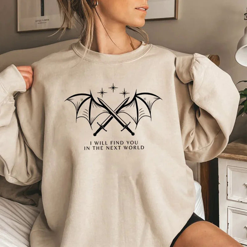 Kvinnors sweatshirt med konstnärlig grafisk design och inspirerande text Mirla-Eva Jonsson