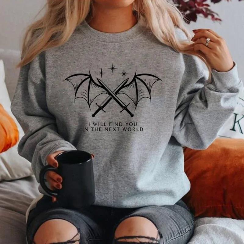 Kvinnors sweatshirt med konstnärlig grafisk design och inspirerande text Mirla-Eva Jonsson