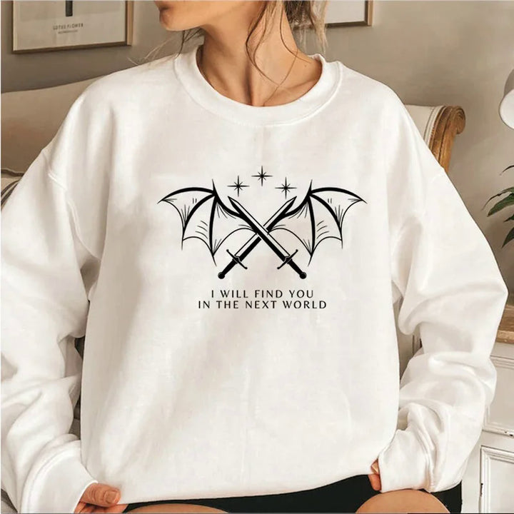 Kvinnors sweatshirt med konstnärlig grafisk design och inspirerande text Mirla-Eva Jonsson