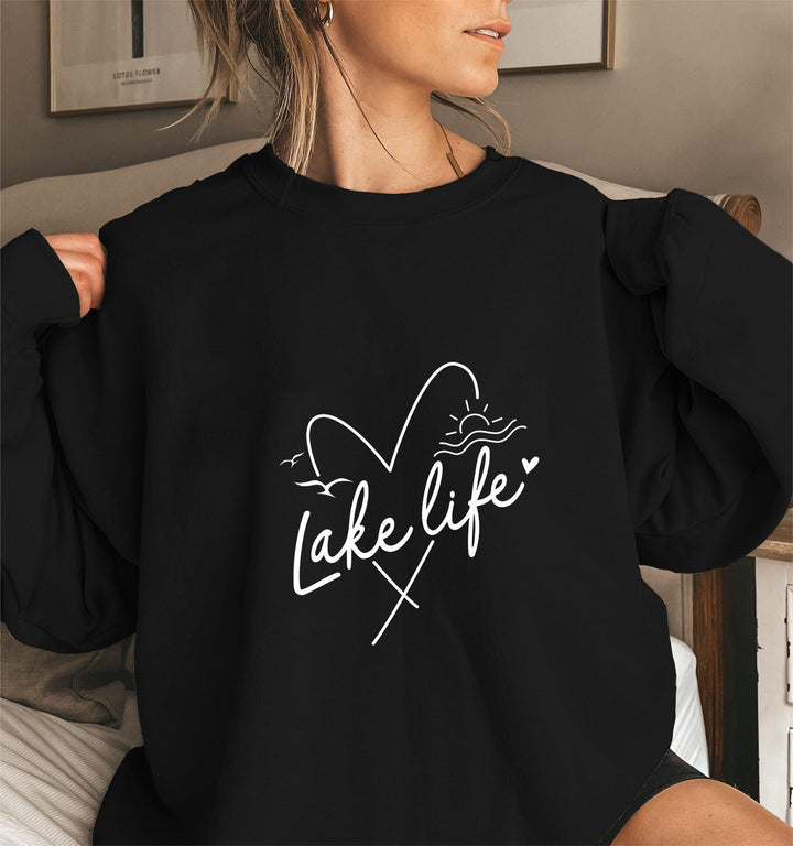 Kvinnors sweatshirt med korta ärmar och hjärtmotiv Mirla-Eva Jonsson
