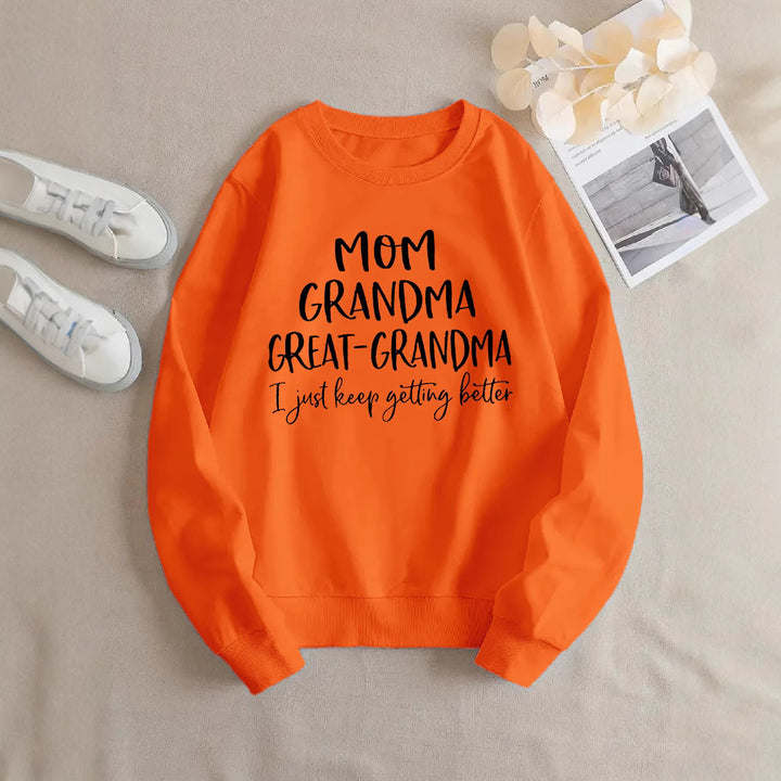 Kvinnors sweatshirt med kreativ familjeprint och bekväm passform Mirla-Eva Jonsson