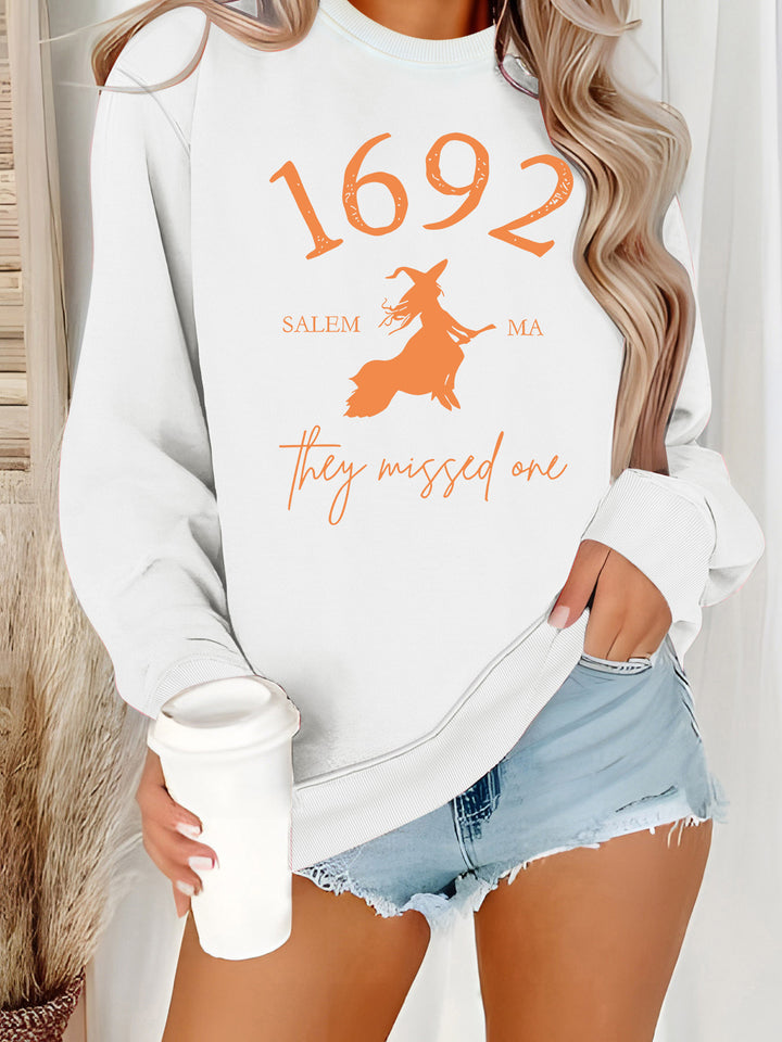 Kvinnors sweatshirt med kreativ häxdesign och bekväm passform Mirla-Eva Jonsson