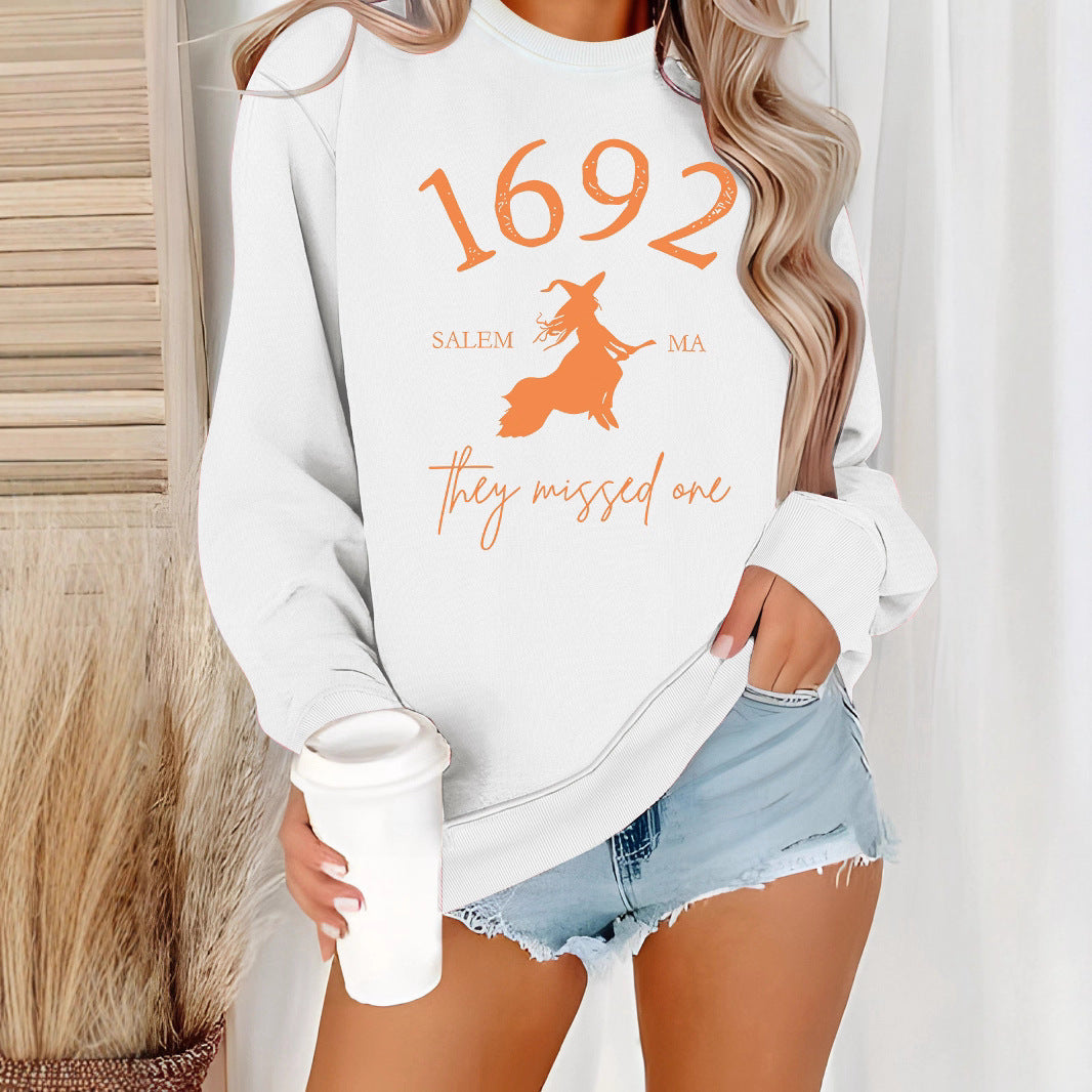 Kvinnors sweatshirt med kreativ häxdesign och bekväm passform Mirla-Eva Jonsson