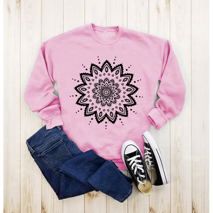 Kvinnors sweatshirt med kreativ mandala-design och avslappnad passform Mirla-Eva Jonsson