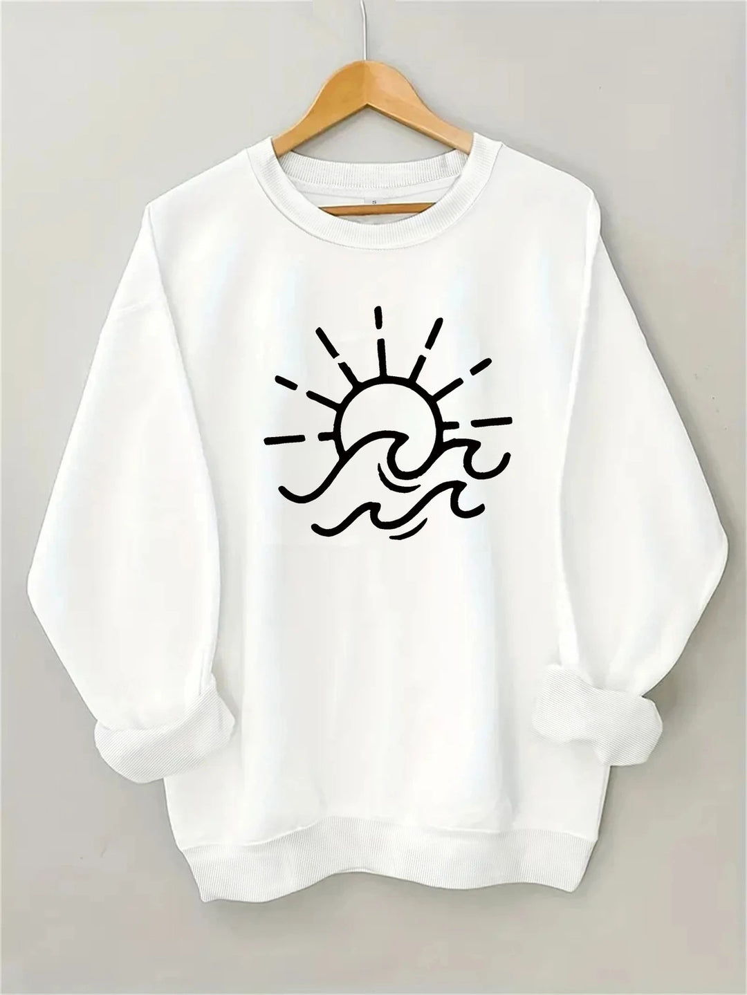 Kvinnors sweatshirt med kreativ sol- och vågmönster Mirla-Eva Jonsson