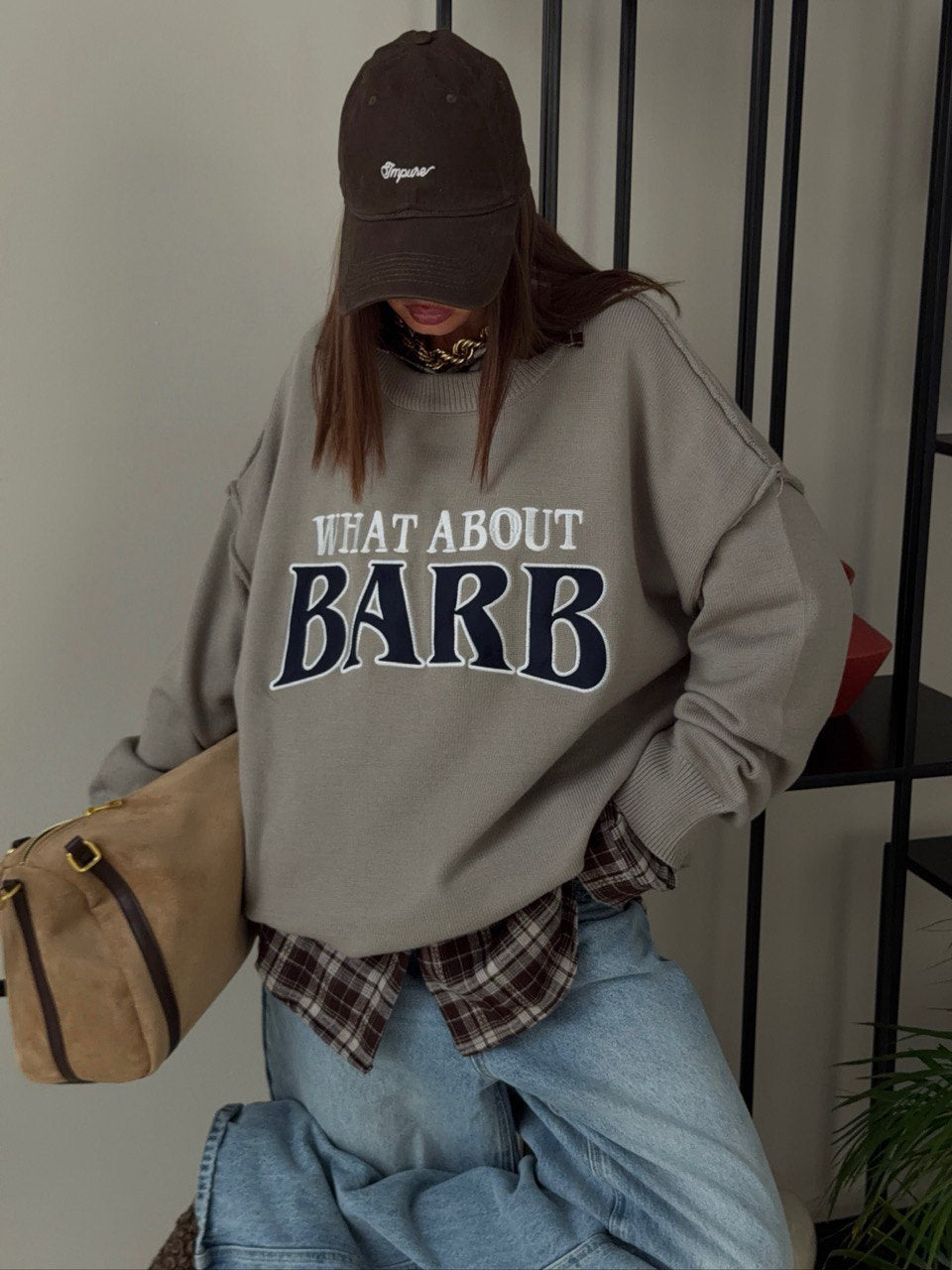 Kvinnors sweatshirt med kreativ text och avslappnad passform Mirla-Eva Jonsson