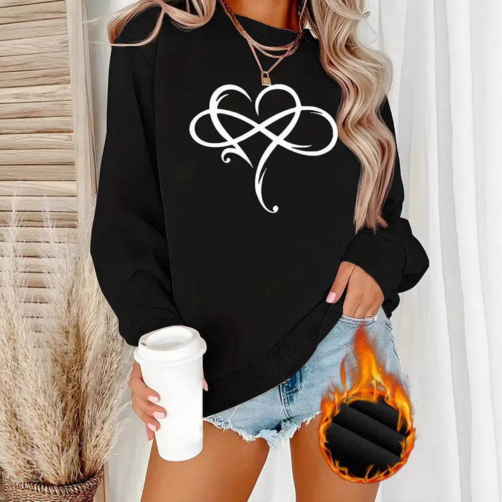 Kvinnors sweatshirt med kreativt hjärt-design och avslappnad passform Mirla-Eva Jonsson