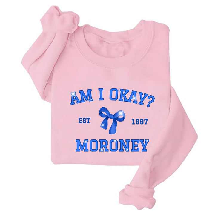 Kvinnors sweatshirt med kreativt tryck och lekfull design Mirla-Eva Jonsson