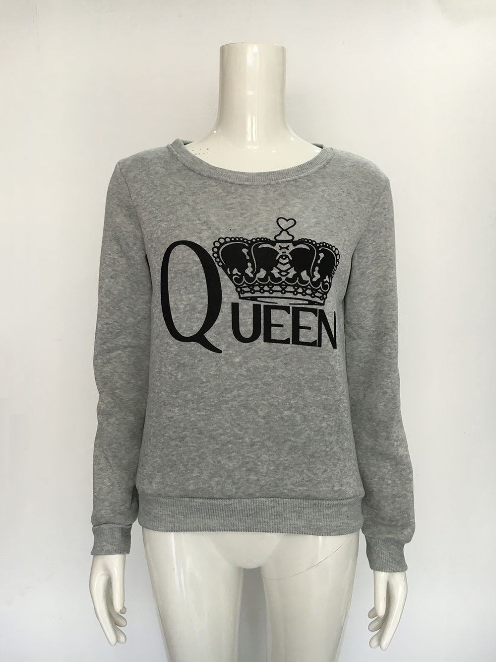 Kvinnors sweatshirt med kungligt tryck Mirla-Eva Jonsson