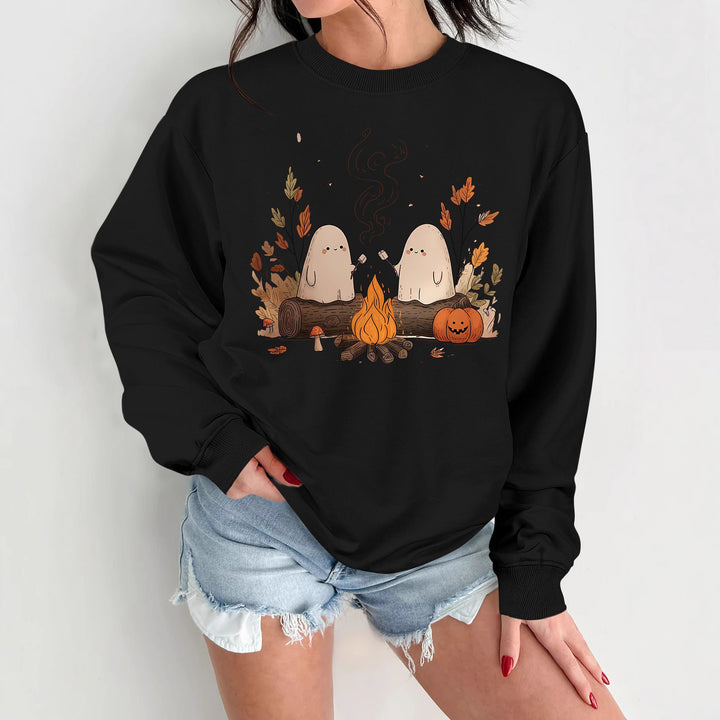 Kvinnors sweatshirt med lekfullt spöklikt motiv och bekväm passform Mirla-Eva Jonsson