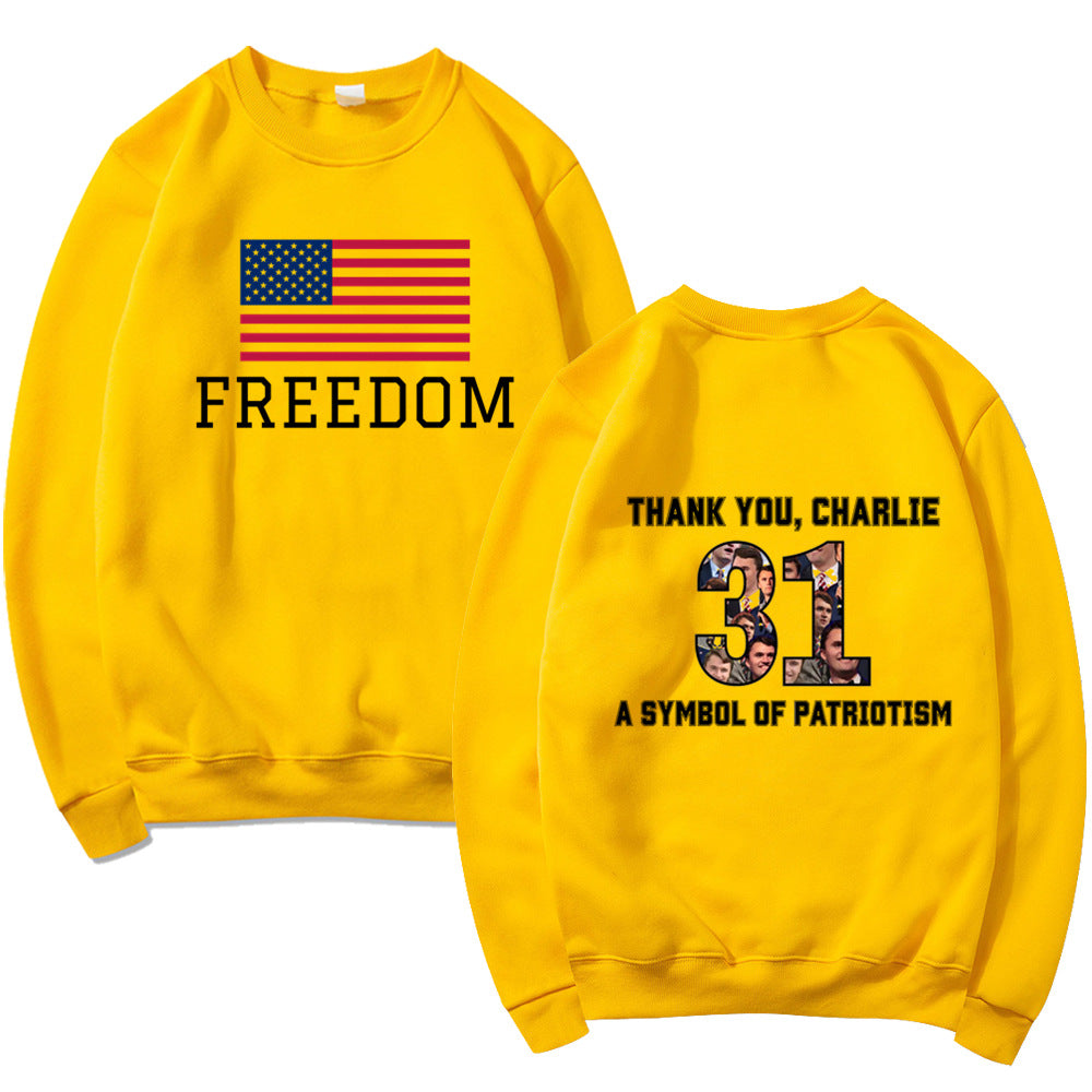 Kvinnors sweatshirt med patriotisk tryck och mjukt material Mirla-Eva Jonsson