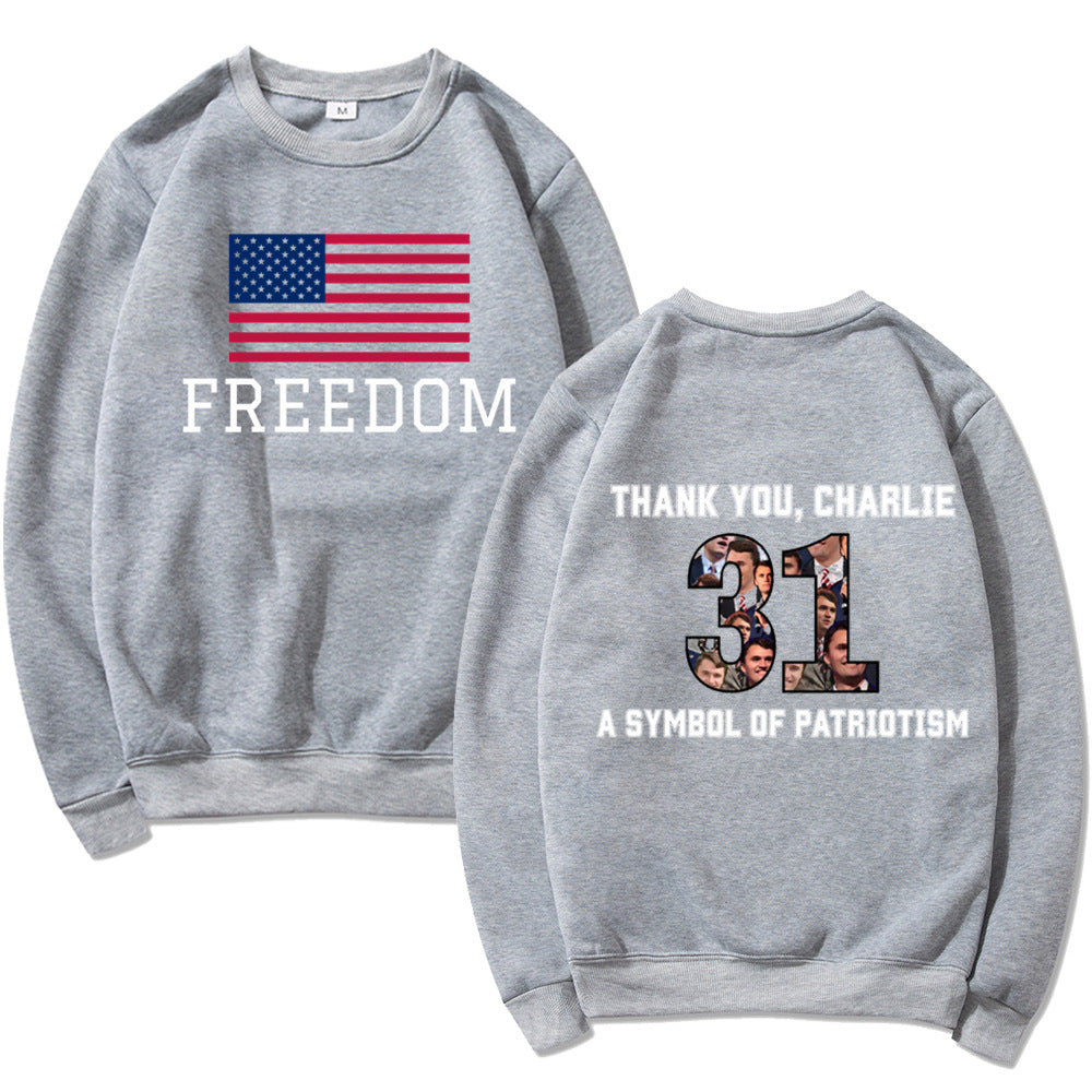 Kvinnors sweatshirt med patriotisk tryck och mjukt material Mirla-Eva Jonsson